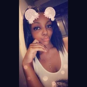 Meet your Posher, Laly